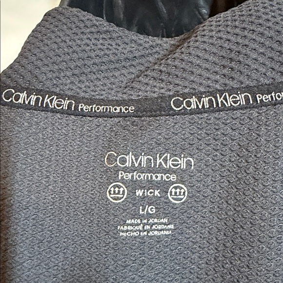 Top - Picture 9 of 10